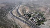 Palestinos enfrentan desalojo de aldea por expansión israelí