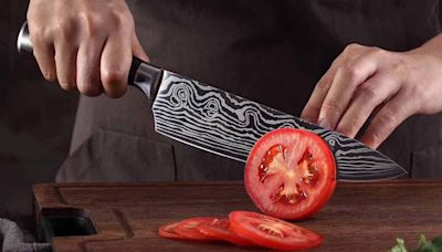 Get 5 super-sharp Damascus chef knives for only $75