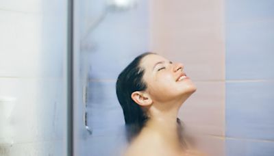 Pourquoi il ne faut surtout pas prendre une douche chaude juste après avoir mangé