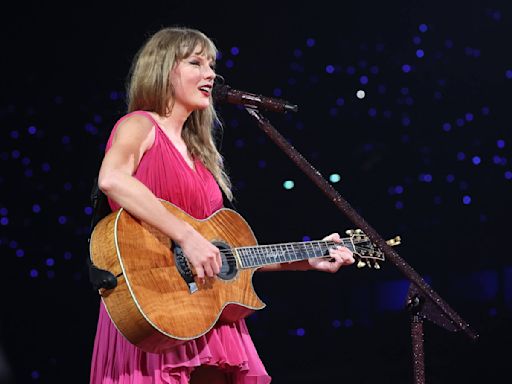 Taylor Swift Debuts ‘My Boy Only Breaks His Favorite Toys’ Live at Paris Eras Tour