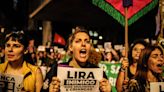 Manifestantes fazem ato na paulista contra PL antiaborto