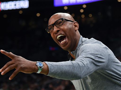 Report: Lakers meet with Sam Cassell as they up their coaching search