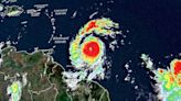 Beryl se convierte en huracán "monstruo" categoría 5 | El Universal