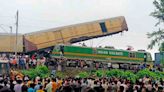 Al menos 15 personas pierden la vida en un choque de trenes - El Diario - Bolivia