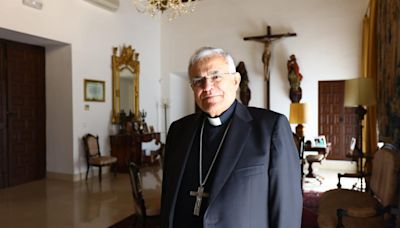 El obispo de Córdoba recuerda que 'no todo el mundo tiene vacaciones' y llama a aprovecharlas y no caer en la 'pereza'