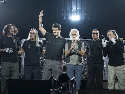 ... Mayer on the Making of Dead & Company’s Mind-Bending Sphere Residency: ‘I Love That Adults Are Having...