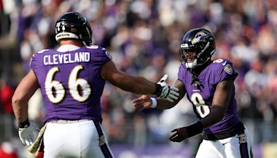 Ben Cleveland exits Ravens practice early after suffering a head injury