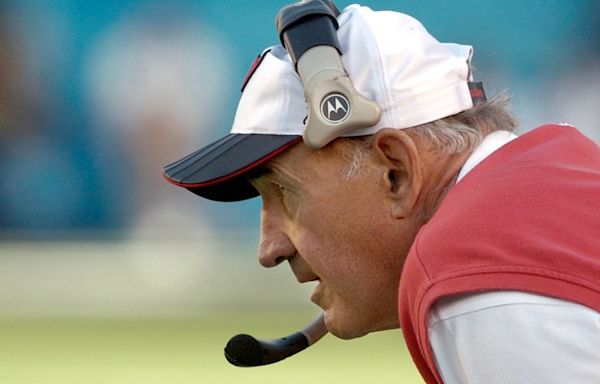 Friends, family celebrate life of legendary Bucs coach Monte Kiffin