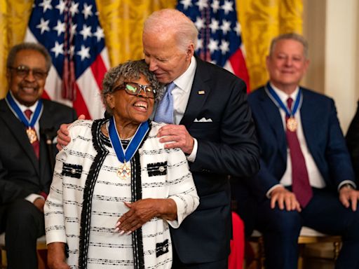 Inside Biden’s Presidential Medal of Freedom ceremony honoring Black luminaries, including the ‘grandmother of Juneteenth’