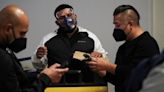 U.S. asks court to reverse order lifting airplane mask mandate