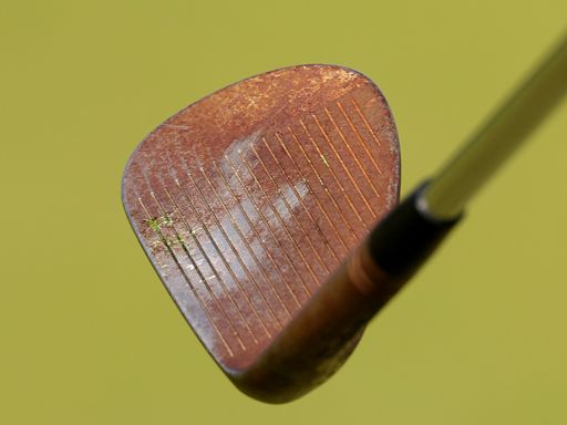 Tiger Woods’ rusty wedges at the 2024 British Open are insane