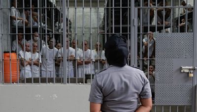 Al menos 176 menores en la orfandad tras muerte de sus padres detenidos durante el régimen de excepción en El Salvador, dice la ONG Cristosal