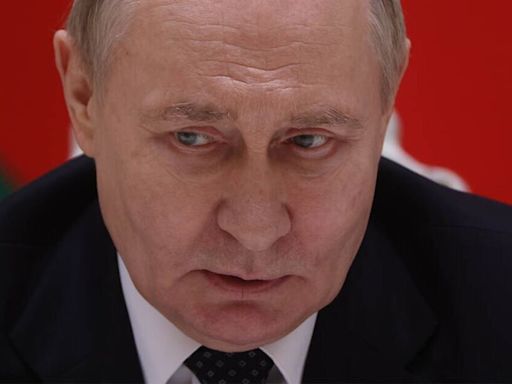 Vladimir Putin health rumours resurface as Russian President appears frail