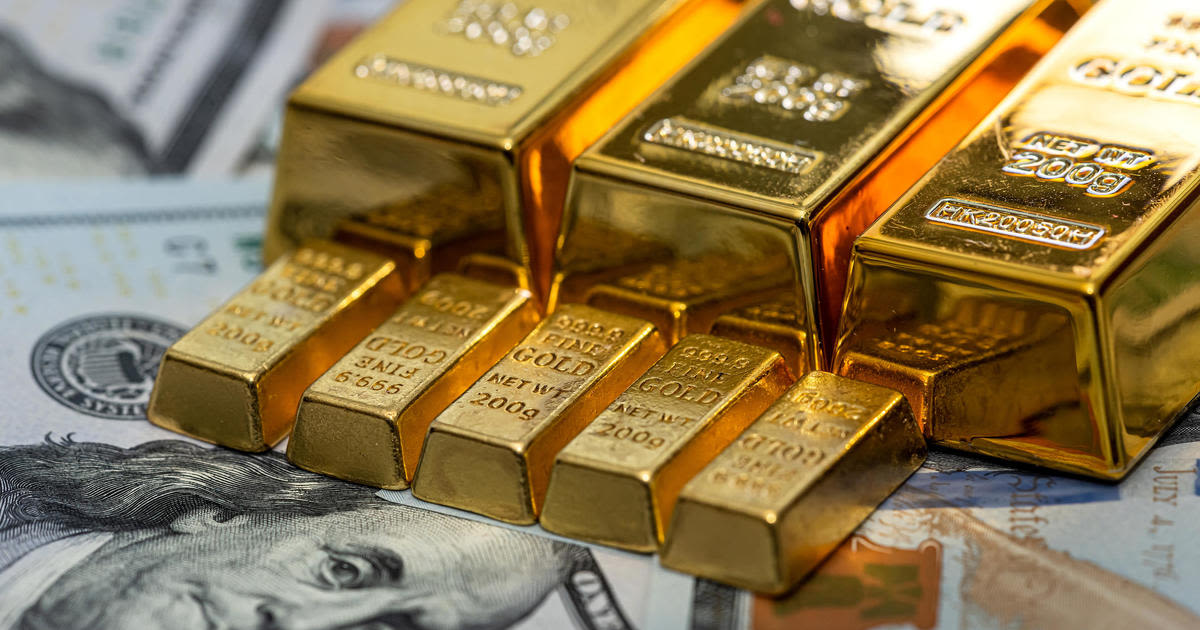 3 pros and cons of investing in gold this May