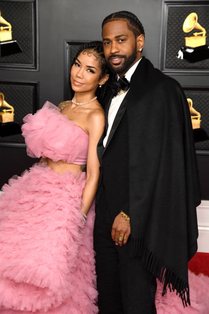 Put A Ring On It! Jhené Aiko Wants To Know Where Her Ring Is While Big Sean Raps