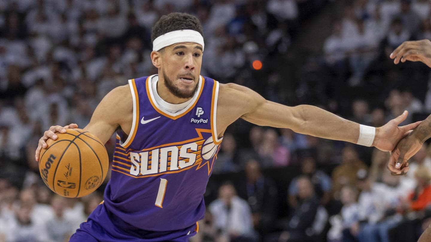 Devin Booker 'Fully Committed' to Suns