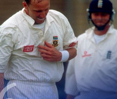 On This Day in 1998: Allan Donald vs Mike Atherton - A Battle for the Ages | WATCH - News18