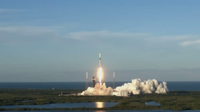 Grounded Falcon 9 means Space Coast tourists get no rocket launches for time being