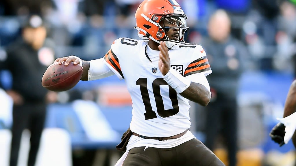 Former Browns quarterback P.J. Walker signs with the Seattle Seahawks