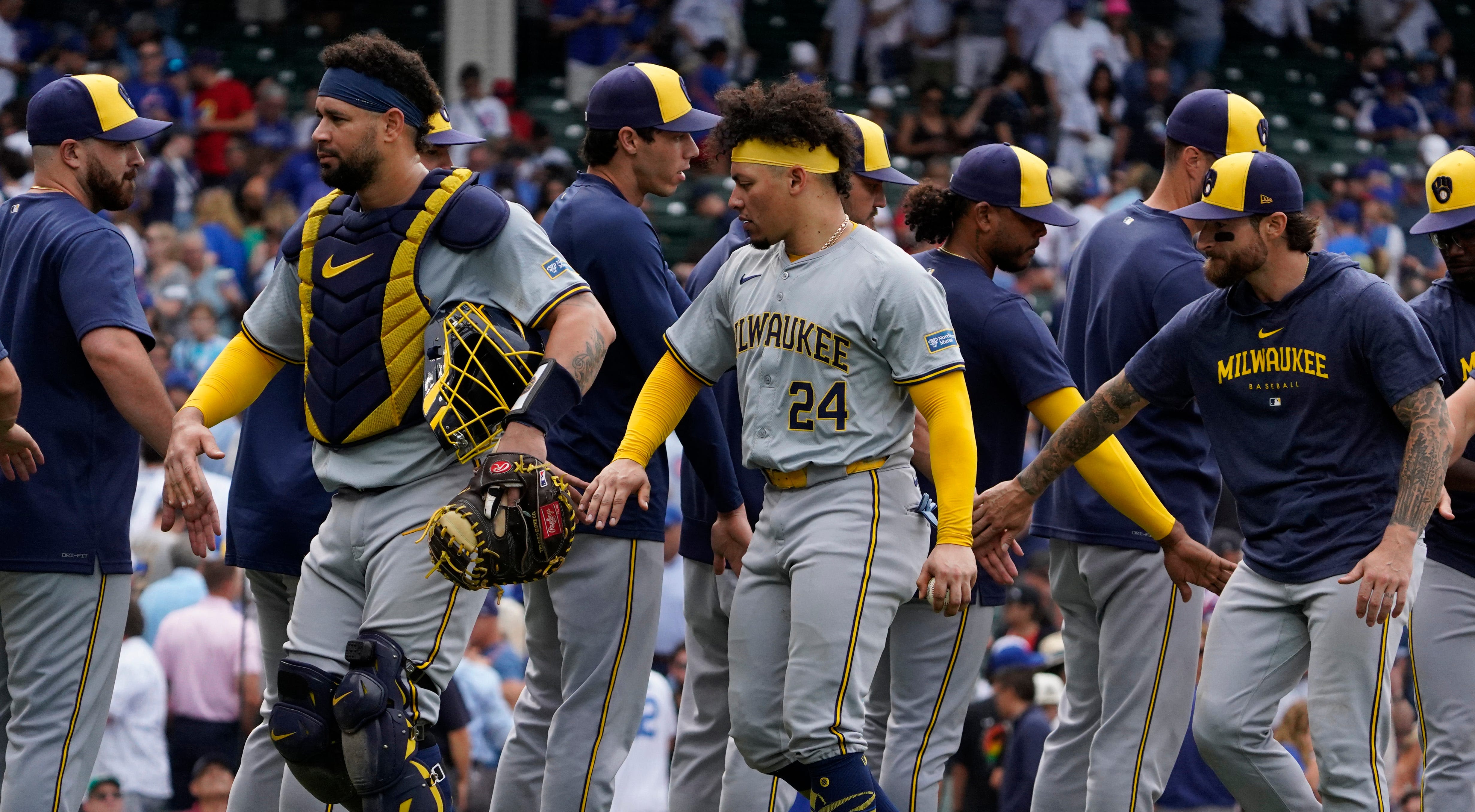 What's the Brewers magic number, record? NL playoff picture, MLB standings, schedule