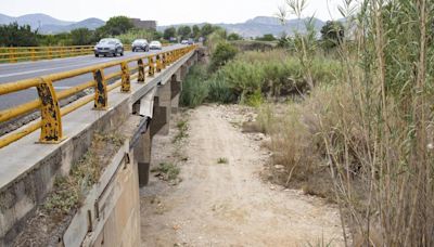 El río Canyoles se seca por completo en varios tramos de Xàtiva