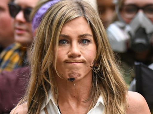 Jennifer Aniston’s oil incident on 'The Morning Show' set explained | English Movie News - Times of India