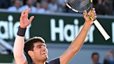 Épica remontada de Alcaraz ante Sinner camino de su primera final en Roland Garros