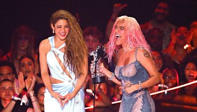 Fans de Shakira arremeten contra Karol G y su actuación en los MTV VMAs 2024 - El Diario NY