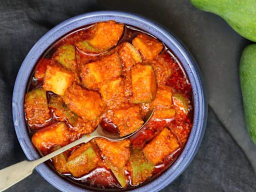 Kitchen Hacks: Tips to make perfect Mango Pickle at home - Times of India