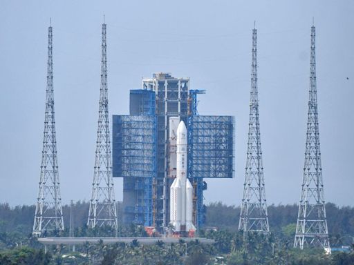 China moon probe stands by for launch as space race with US heats up