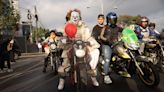 Miles de motociclistas inician peregrinación de la Caravana del Zorro en Guatemala