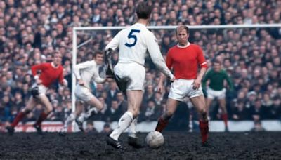 Bobby and Jack Charlton's family join Mirror crusade to save FA Cup replays