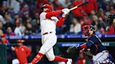 Rhys Hoskins homers as Nola, Phillies beat Braves 9-1