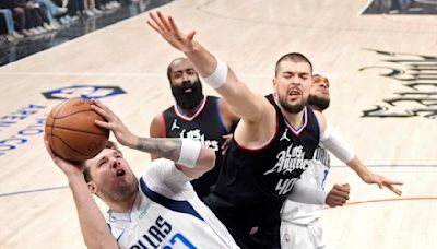 Leonard regresa pero Doncic ayuda a emparejar la serie de Mavericks ante Clippers