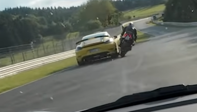 This Porsche Cayman GT4 RS's Near-Miss with a Ducati on the Nürburgring Is Terrifying