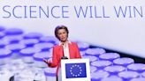 Justicia de la UE: Bruselas ocultó partes de los contratos de vacunas