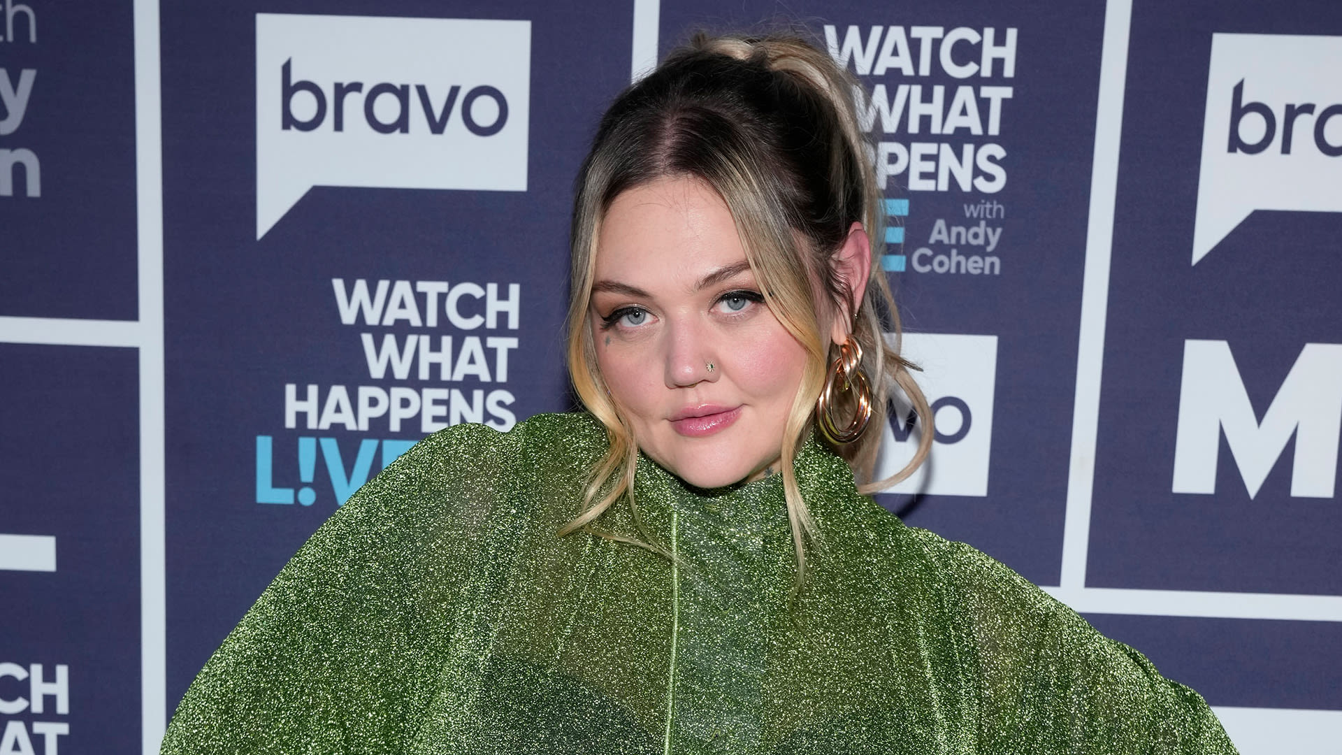 Elle King 'sobbed' over the backlash for being 'hammered' at Dolly's birthda