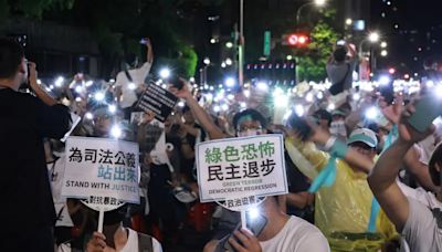 萬人小草聲援！他曝民調：柯政治能量未散