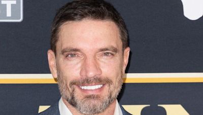 ¿Julián Gil, nuevo talento de Telemundo? El conductor compartió esta foto: "Uy si les contara"