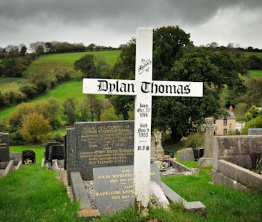 Wales Visitors Shouldn’t Miss The Dylan Thomas Boathouse