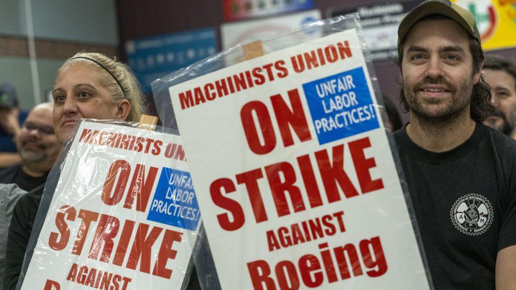 Boeing workers strike as 25% pay rise rejected