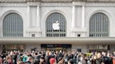 Apple GPT, AI-Siri, VisionPro's Global Rollout: What To Expect At WWDC 2024 - Apple (NASDAQ:AAPL)