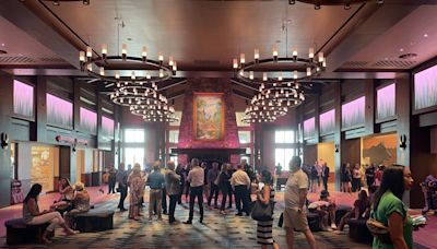 Great Wolf Lodge's $200M resort opens in Webster