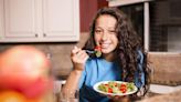 Nuevos hábitos: cuando los hijos son los que imponen la comida saludable en casa