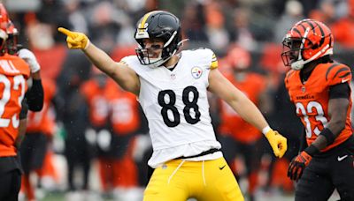 Steelers Camp Takeaways: Pat Freiermuth Looks Like WR2