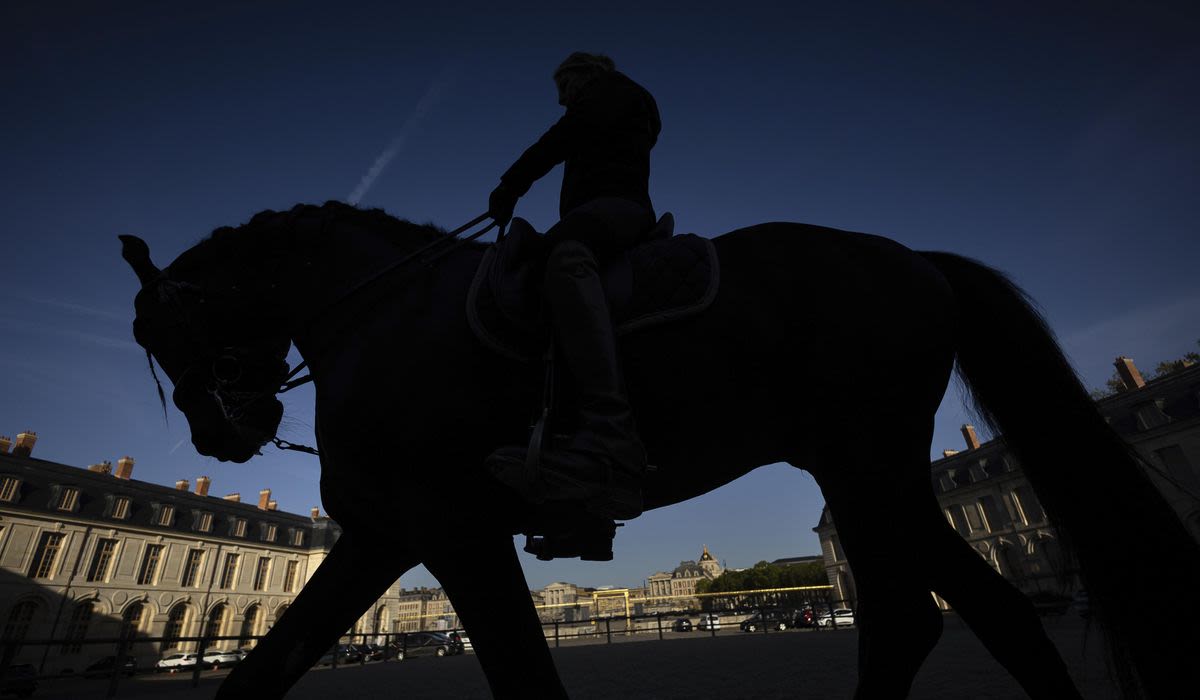 Horses show off in Versailles, keep royal tradition alive at soon-to-be Olympic equestrian venue