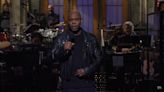 ‘SNL': Dave Chappelle Talks About Kanye and Winks at Antisemitism in Monologue (Video)