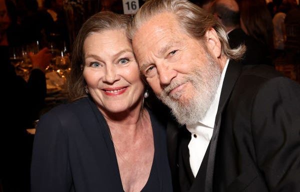 Jeff Bridges credits his 48-year marriage with his longevity. Science backs that up.