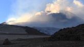 NoComment | El volcán Etna hace erupción y arroja cenizas sobre Catania, en Sicilia