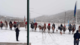 ¡Ni el frío ni la nieve los detuvo! Así celebraron el 25 de Mayo en El Llano y Chorriaca, al norte de Neuquén - Diario Río Negro